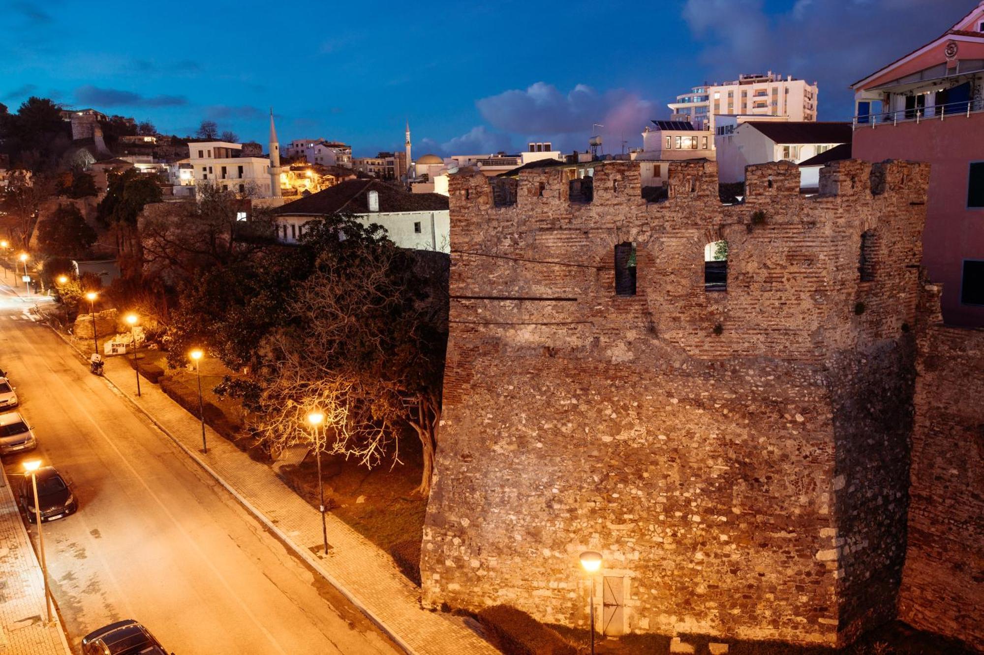 Super Apartment In The Ancient Roman Amphitheater Durrës Zewnętrze zdjęcie