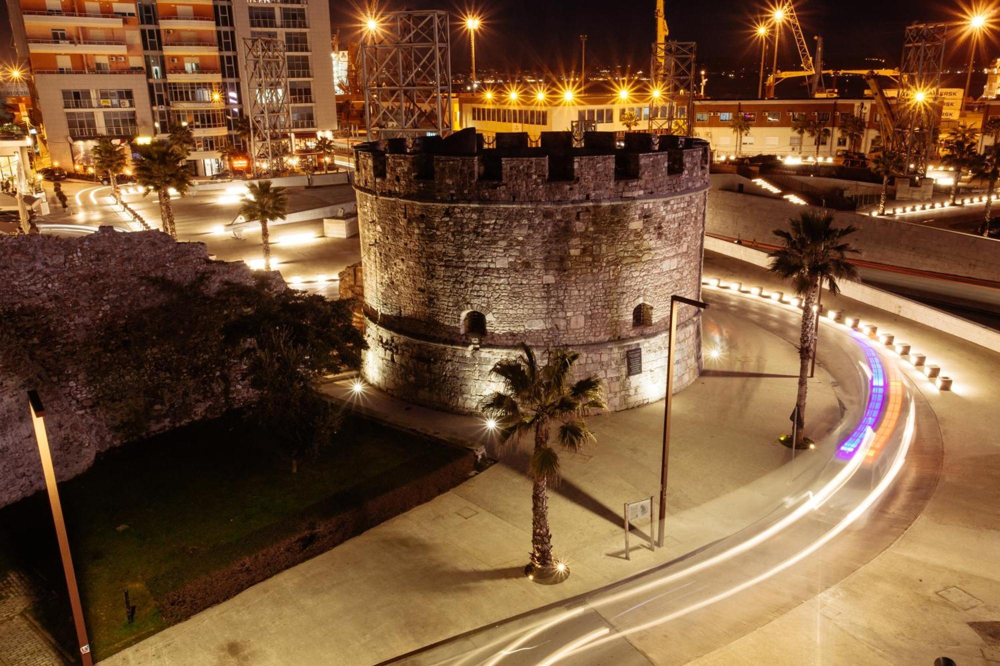 Super Apartment In The Ancient Roman Amphitheater Durrës Zewnętrze zdjęcie